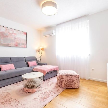 Rose Apartment Kastela Exterior photo